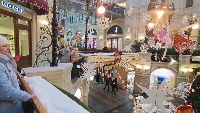 Москва. Красная площадь и ГУМ.
2025 год.