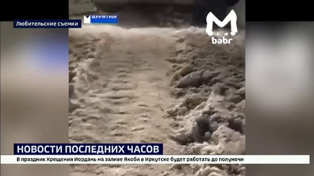 Дорожная техника приступила к расчистке от снега участка автодороги Усть-Кут — Уоян