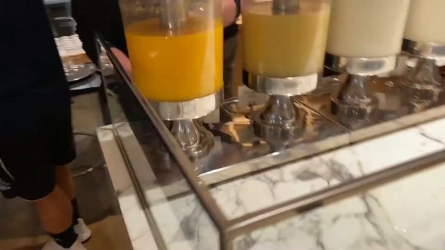 The Gusto - at the grand for breakfast n the CBD Auckland, New Zealand