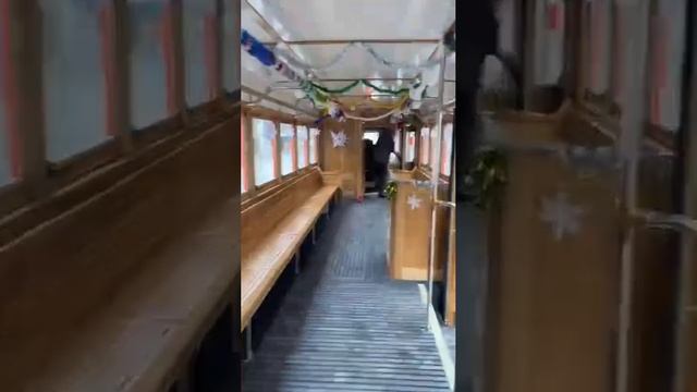 Житель Мариуполя продемонстрировал невероятно красивый трамвай!