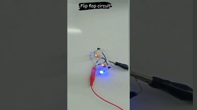 flip flop circuit #electronic #mona_electronic