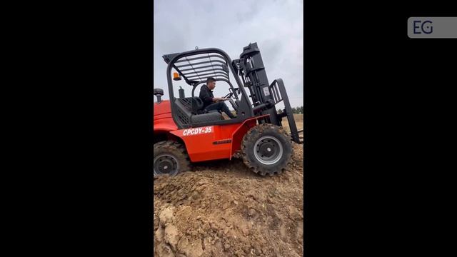 Вилочный дизельный погрузчик 4WD
