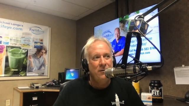 Dr. Michael Lange  discussing the importance of both pre and post workout nutrition