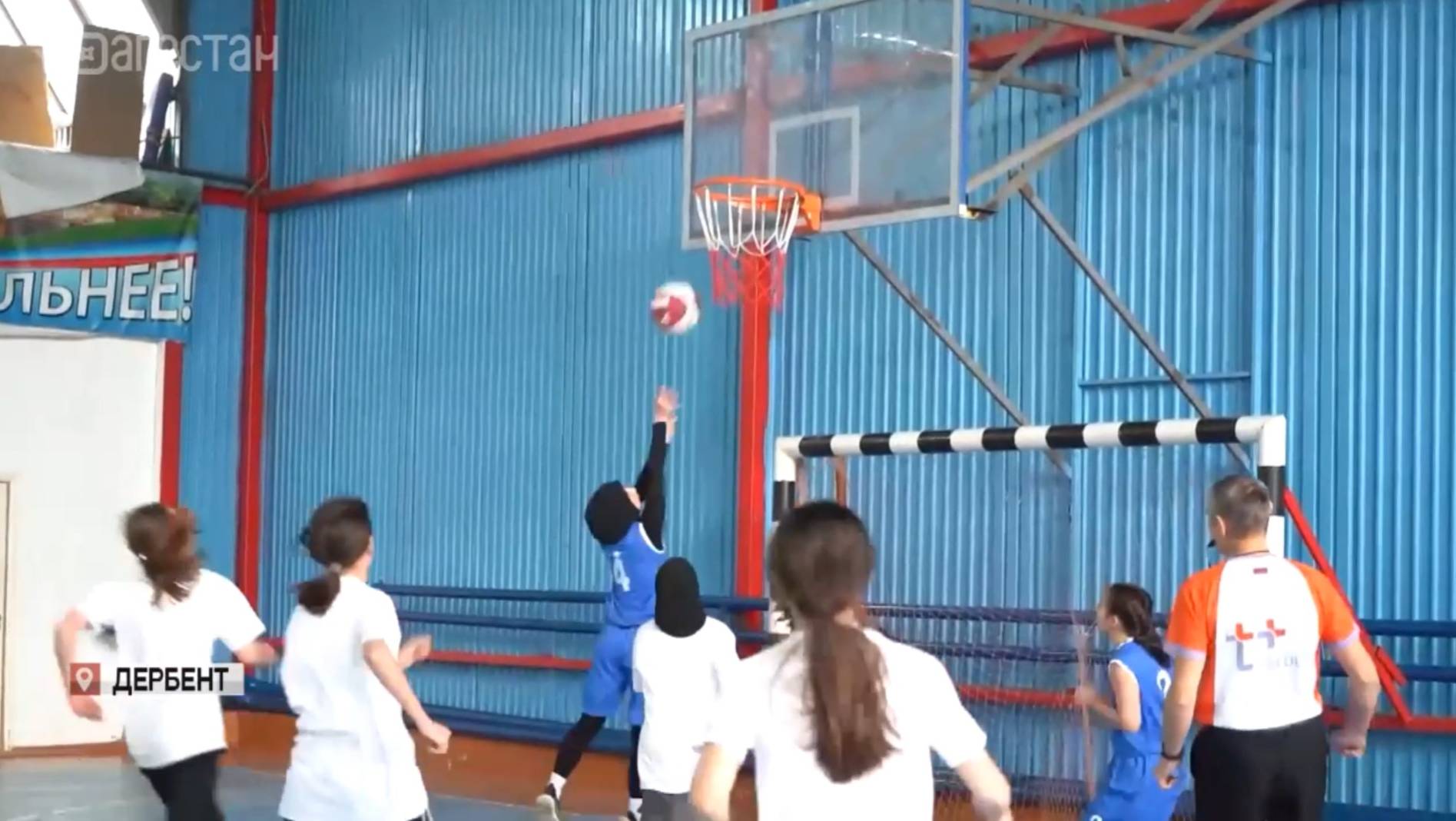 В Дербенте стартовал региональный турнир «КЭС-Баскет»