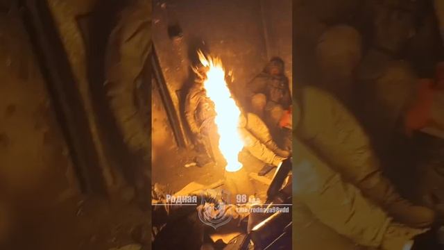 🇷🇺💪⚡Наши парни шлют видео приветы с огнеупорного завода в Часов Яре!