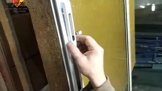 08 Защелка ручка для раздвижных окон на балконе