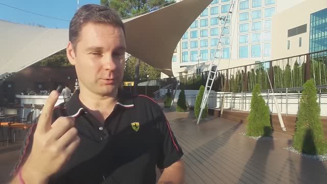 Научись правильно тыкать пальцем — и преуспеешь в бизнесе.