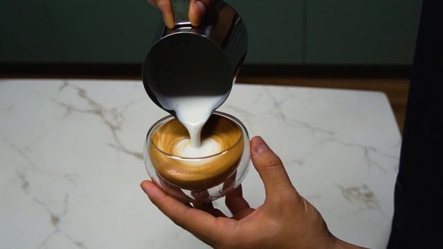 Slow mo Latte Art | Coffee BRoll