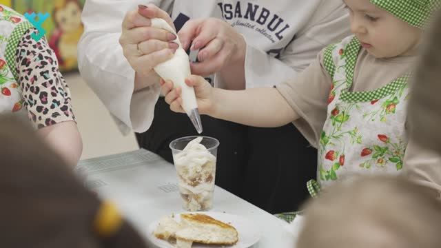 Чем занимаются дети и их родители в Центре выходного дня