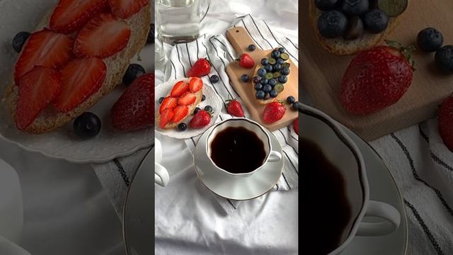 healthy food juicy fruit dessert and coffee with cream.shorts.здоровое питание сочные фрукты десерт