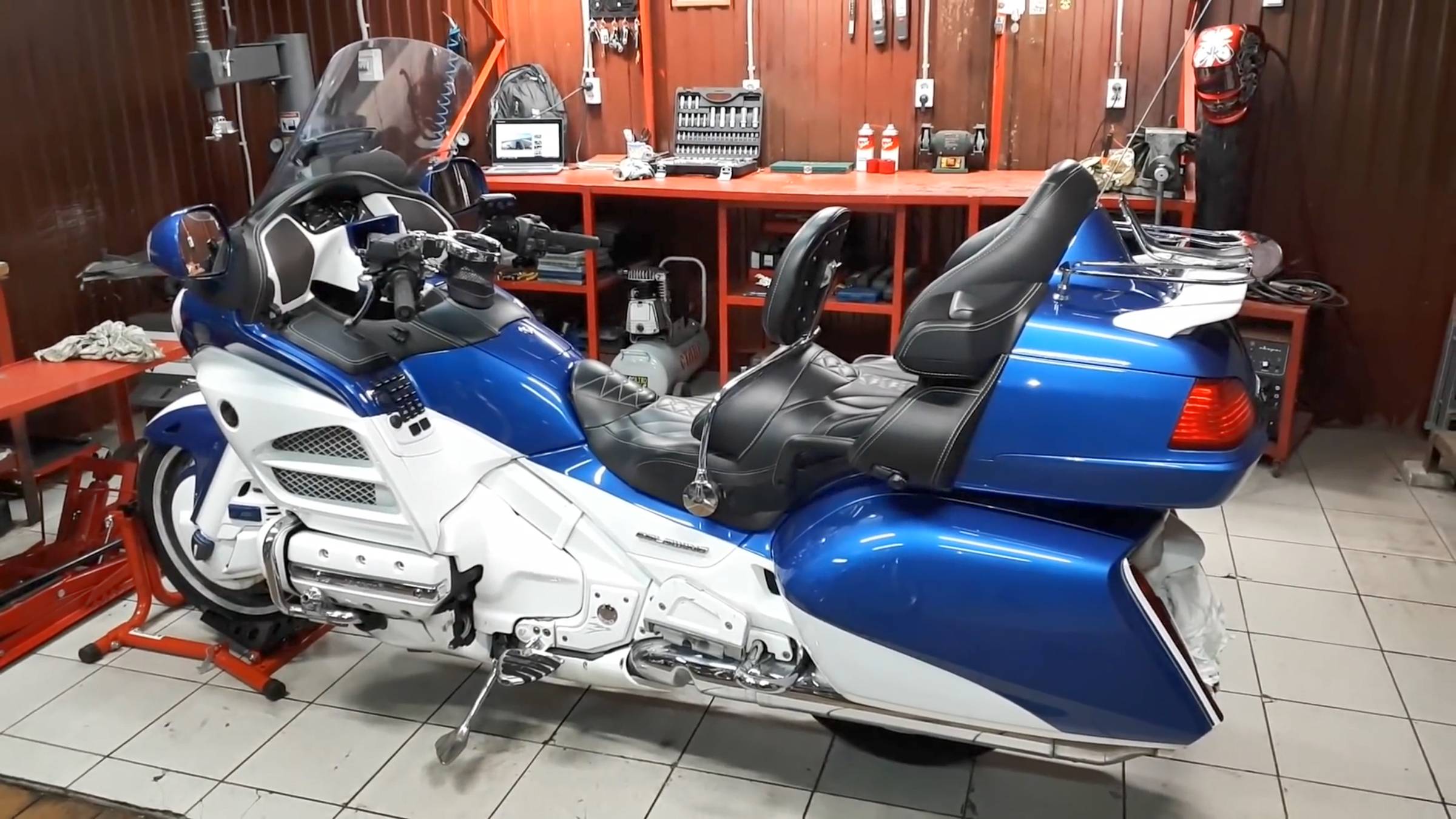 Honda GL1800 Goldwing '14 - Ремонт коробки, доработка подвески, подготовка к сезону (part 1)