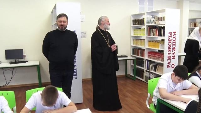 Визит главы: Михаил Клинков побывал в Православных гимназии и детском саде