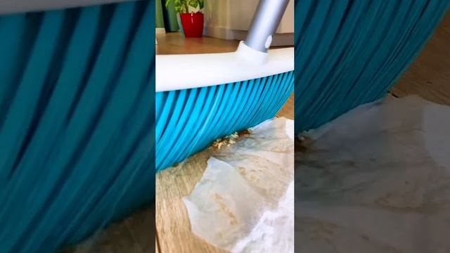 How to collect small trash