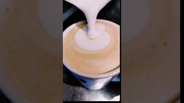 #cafelatte #frisca #friscabh#bahrain #restaurant #latteart