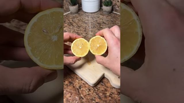 Очень полезные ЛАЙФХАКИ №2 #shorts