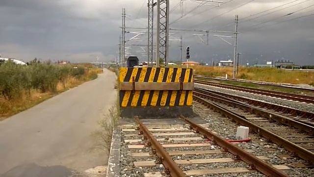 SIEMENS KRAUSS-MAFFEI 120 023 HellasSprinter & SIEMENS DESIRO 460 (11/09/10)