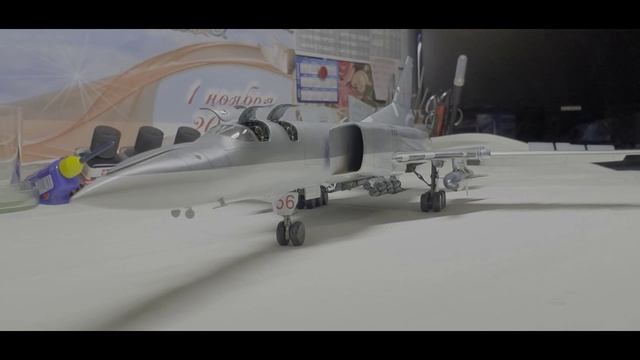 TU-22M-2 TRUMPETTER scale 1-72