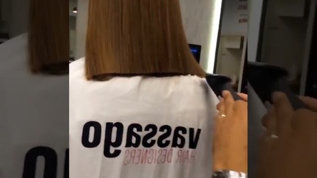 Такие волосы отрезал! :О