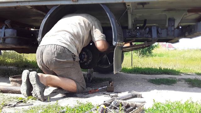 Замена колодок Газель,Часть 1