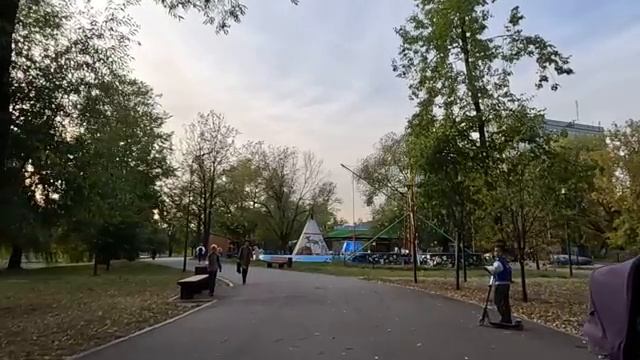 Папа, сдай меня в детдом! - сказала в слезах малышка бизнесмену… А вернувшись раньше из командировки