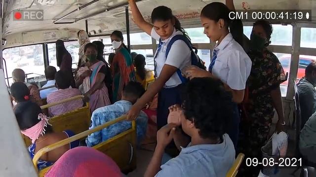 See What These Girls Facing In Travelling | Girls Self Defense techniques during Public Transport