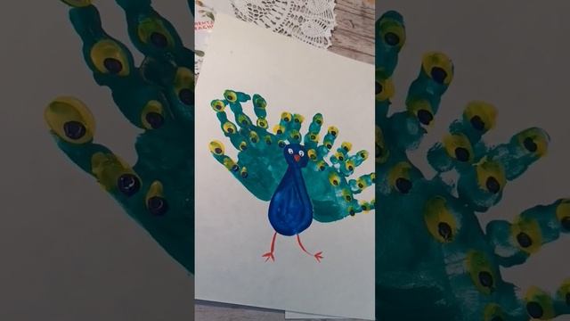 Paintings for kids. The Peacock and The Giraffe.