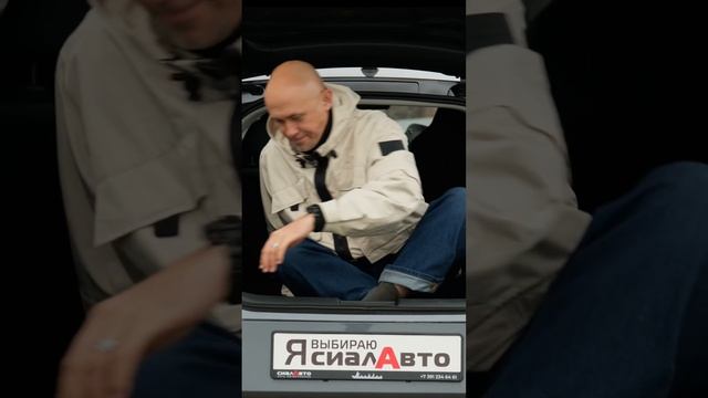 Что поместится в багажник лифтбека Москвич6?