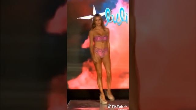 красотки😘🥰