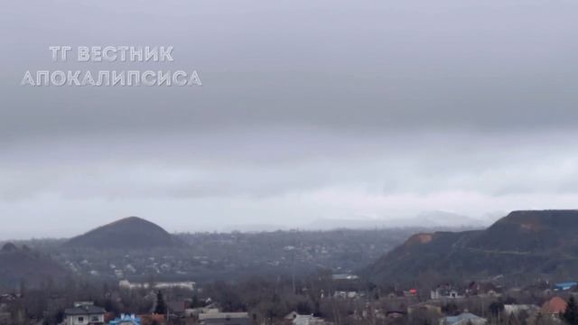 Донецк сегодня! 🌧❄️
Грозная красота!🙈
Снега ждете?