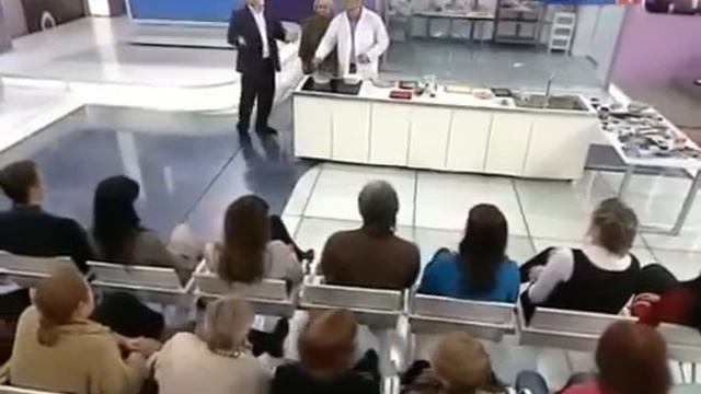 Солим селедку.