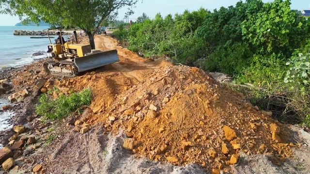 Строительство, дорога по берегу моря