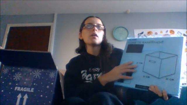 POUNDSHOP | MASSIVE CHRISTMAS  UNBOXING | BOX 2 OF 3 | BARGAINS GALORE
