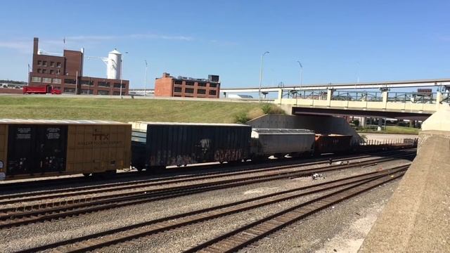 ATSF Warbonnets 2 on same train, Tier 4, Citirail