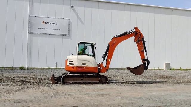 2005 Terex HR32 Midi Excavator | Moerdijk, NLD June 23-25, 2021