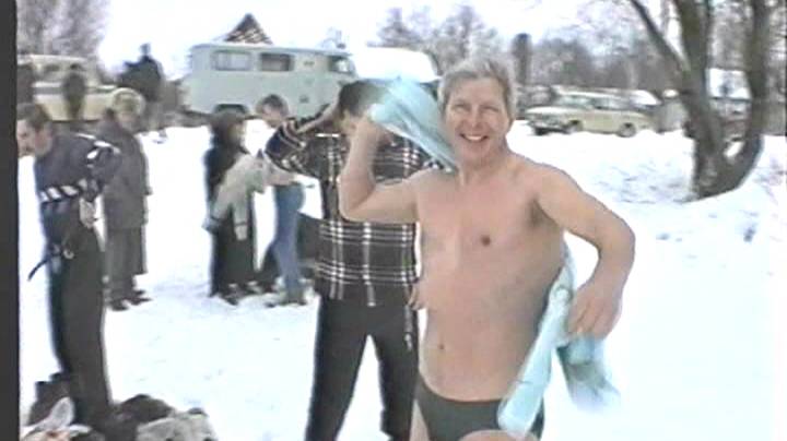 Купание в проруби на Крещение 1997 г