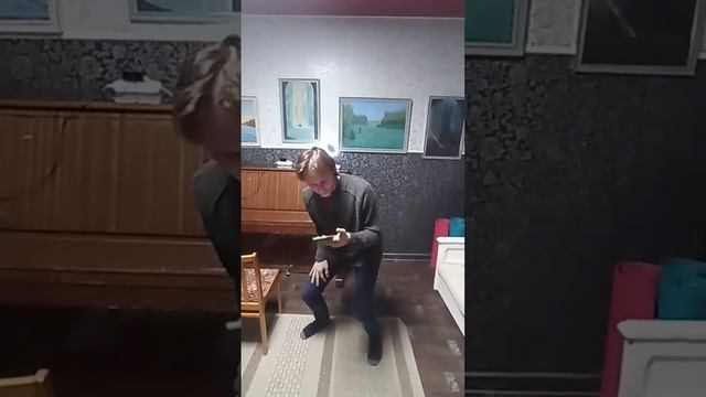 По дружески спел у нас в школе вокала Денис Смирнов