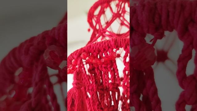 🏮🏮Абажур в красном цвете🏮🏮
             Хлопок, бусины;
Этот акцент не останется незамеченным❤️