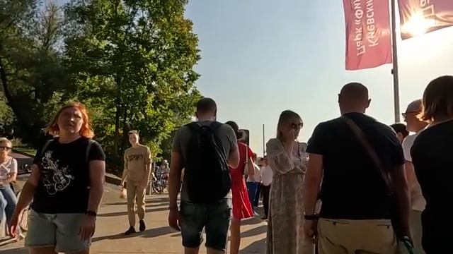 Знакомься, это - моя новая жена! - заявил муж, привезя из командировки беременную любовницу…