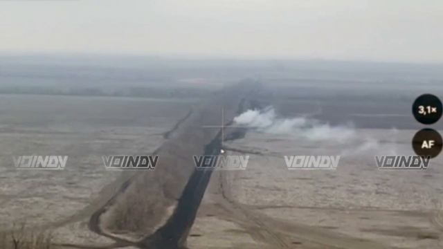 FPV-дроны группировки войск «Восток»догоняют убегающий украинский Т-64БВ северо-западнее Большой Нов