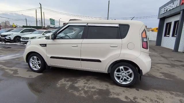 Kia  	Soul	2010	бежевый	KNAJU811BAK091357