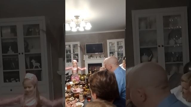 лев на дне рождения