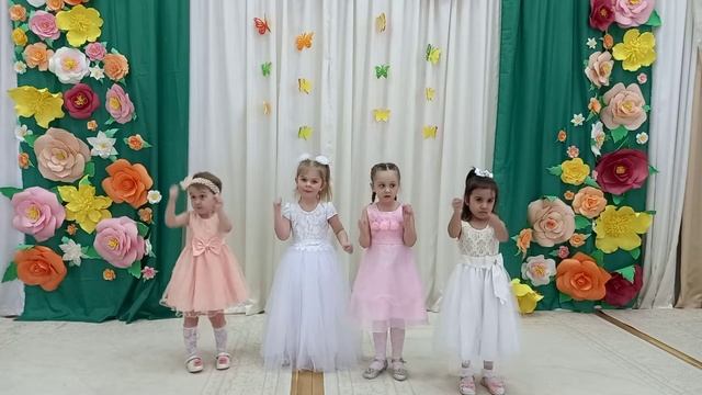 "Становится весною", муз. И. Лазаревского, сл. В. Губа.
