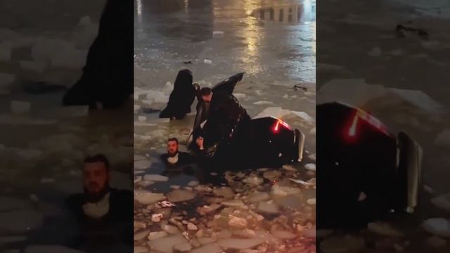 Пьяные в хлам бородачи !!!