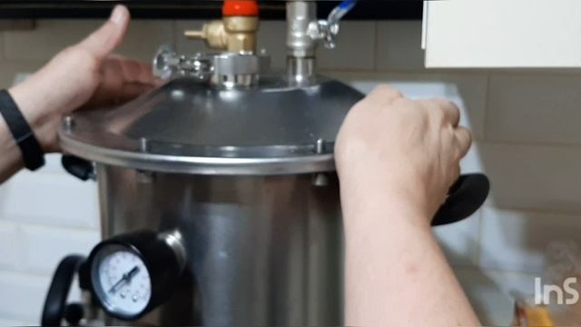 Тушёнка в автоклаве из грудинки