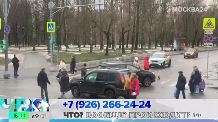 Два легковых автомобиля столкнулись на перекрестке Сухонской улицы и проезда Шокальского