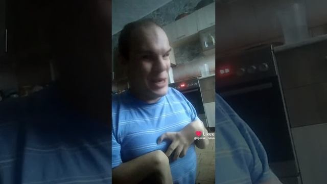 кому такой нужен красавчик?