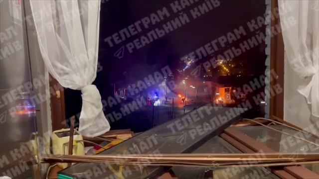 🔥В Киеве потоп и пожары после удара у метро Лукьяновка