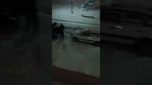 шок 😱❗ Автомагнитола высадила аккумулятор Лады Гранты ФЛ в ноль 😱❗