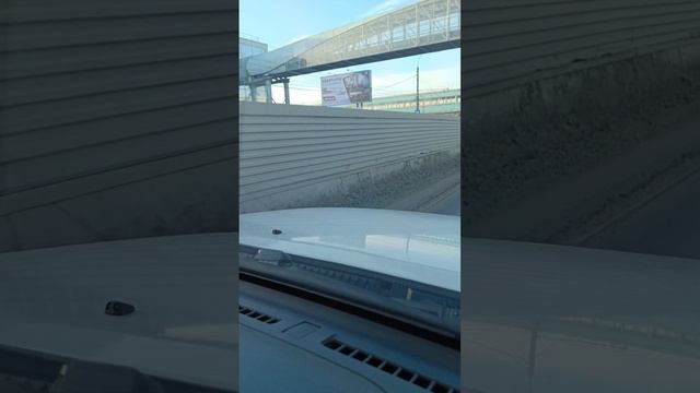 от нашего климата даже забор страдает