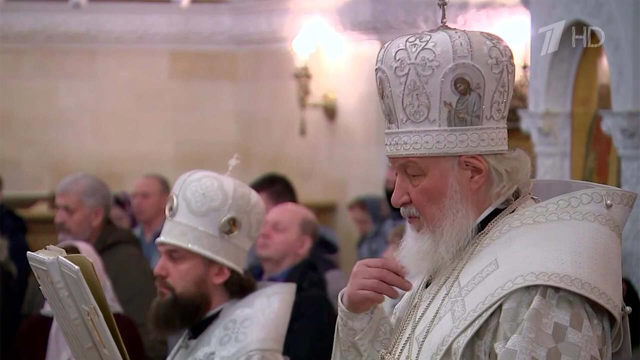 Православные верующие готовятся встретить один из главных церковных праздников - Крещение Господне